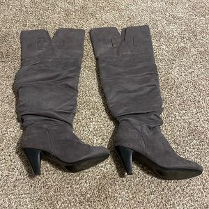 Gray knee boot